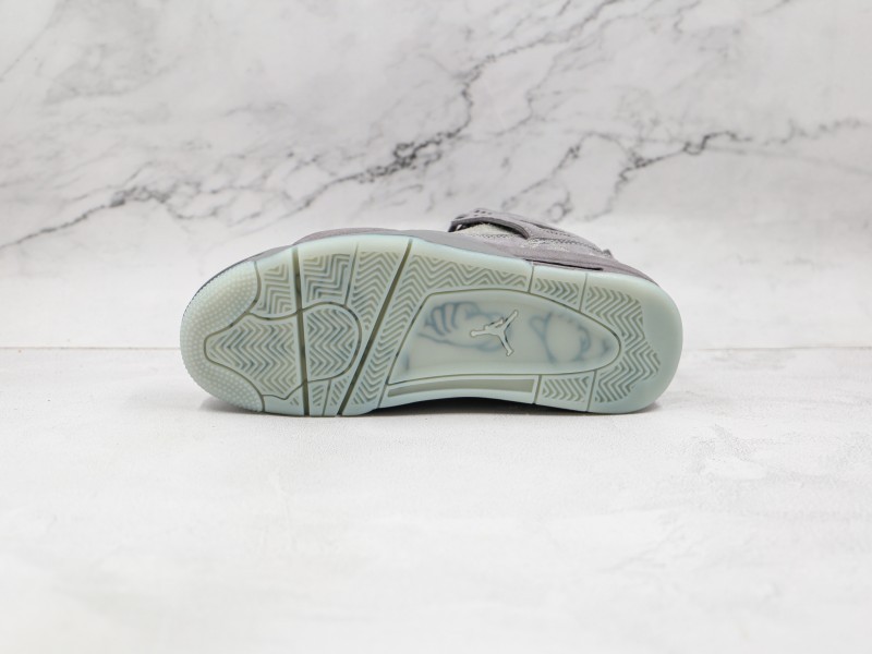 Nike Air Jordan 4 x Kaws - Modo Zapatillas | zapatillas en descuento