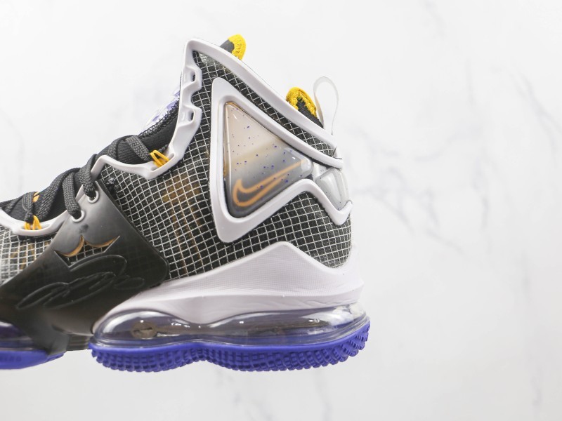 Nike LeBron 19 Modelo 101H - Modo Zapatillas | zapatillas en descuento