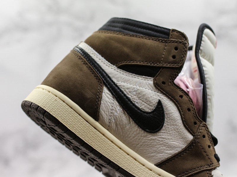 Nike Air Jordan 1 x Travis Scott - Modo Zapatillas | zapatillas en descuento