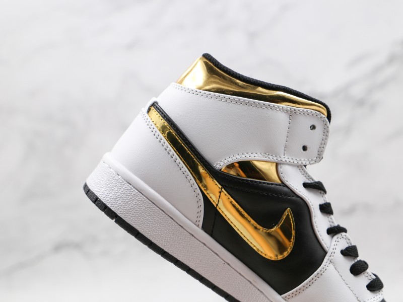 Nike Air Jordan 1 Mid Metallic Gold - Modo Zapatillas | zapatillas en descuento