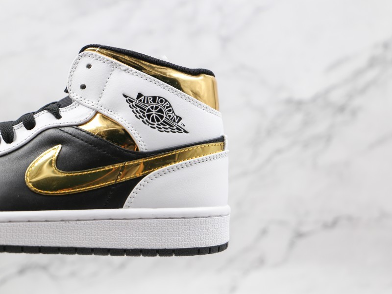 Nike Air Jordan 1 Mid Metallic Gold - Modo Zapatillas | zapatillas en descuento