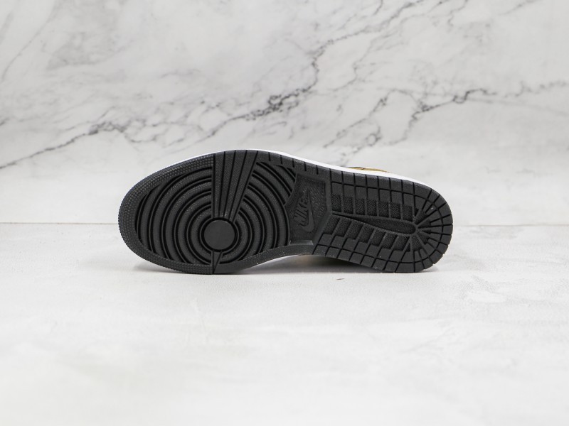 Nike Air Jordan 1 Mid Metallic Gold - Modo Zapatillas | zapatillas en descuento