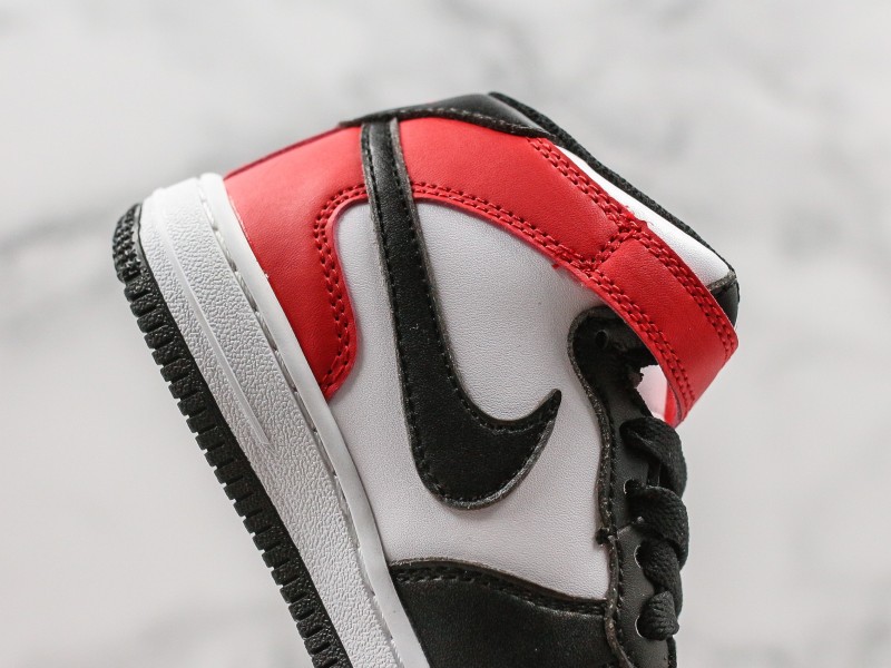 Nike Air Force 1 Mid Modelo 126M - Modo Zapatillas | zapatillas en descuento