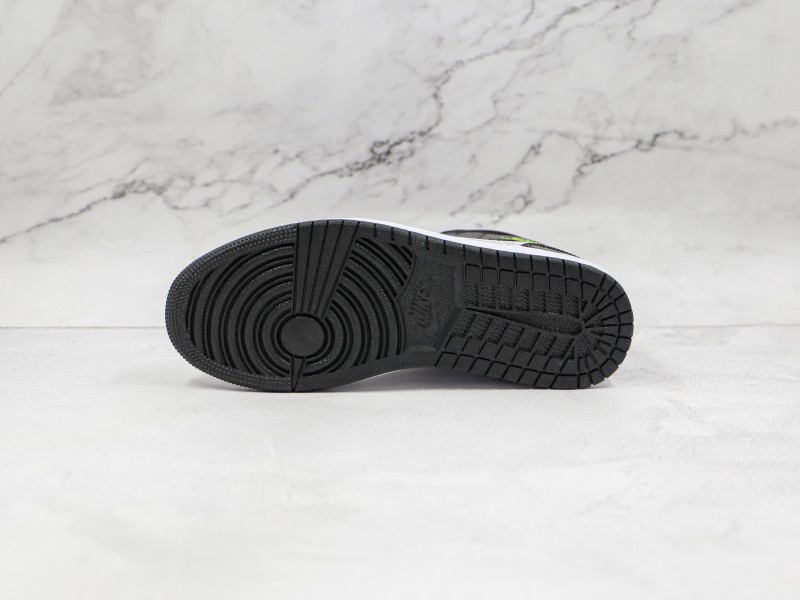 Nike Air Jordan 1 Mid  Modelo 240H - Modo Zapatillas | zapatillas en descuento