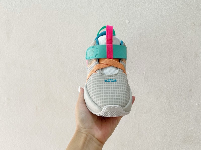 NIKE LEBRON WITNESS || Nike LeBron Witness para niños || Zapatillas de LeBron James || LEBRON.WITNESS.001 - Modo Zapatillas | zapatillas en descuento