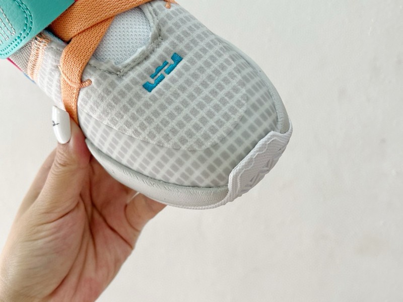 NIKE LEBRON WITNESS || Nike LeBron Witness para niños || Zapatillas de LeBron James || LEBRON.WITNESS.001 - Modo Zapatillas | zapatillas en descuento