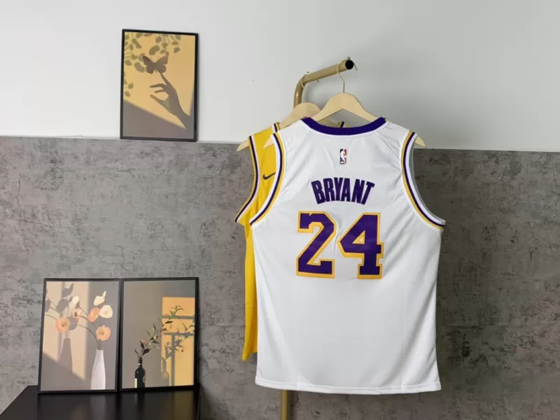 Los Ángeles Lakers - Kobe Bryant # 24 || Camiseta - Jersey deportivo Nike - Logo NBA - Modo Zapatillas | zapatillas en descuento 