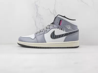 Nike Air Jordan 1 Mid  Modelo 303H - Modo Zapatillas | zapatillas en descuento 